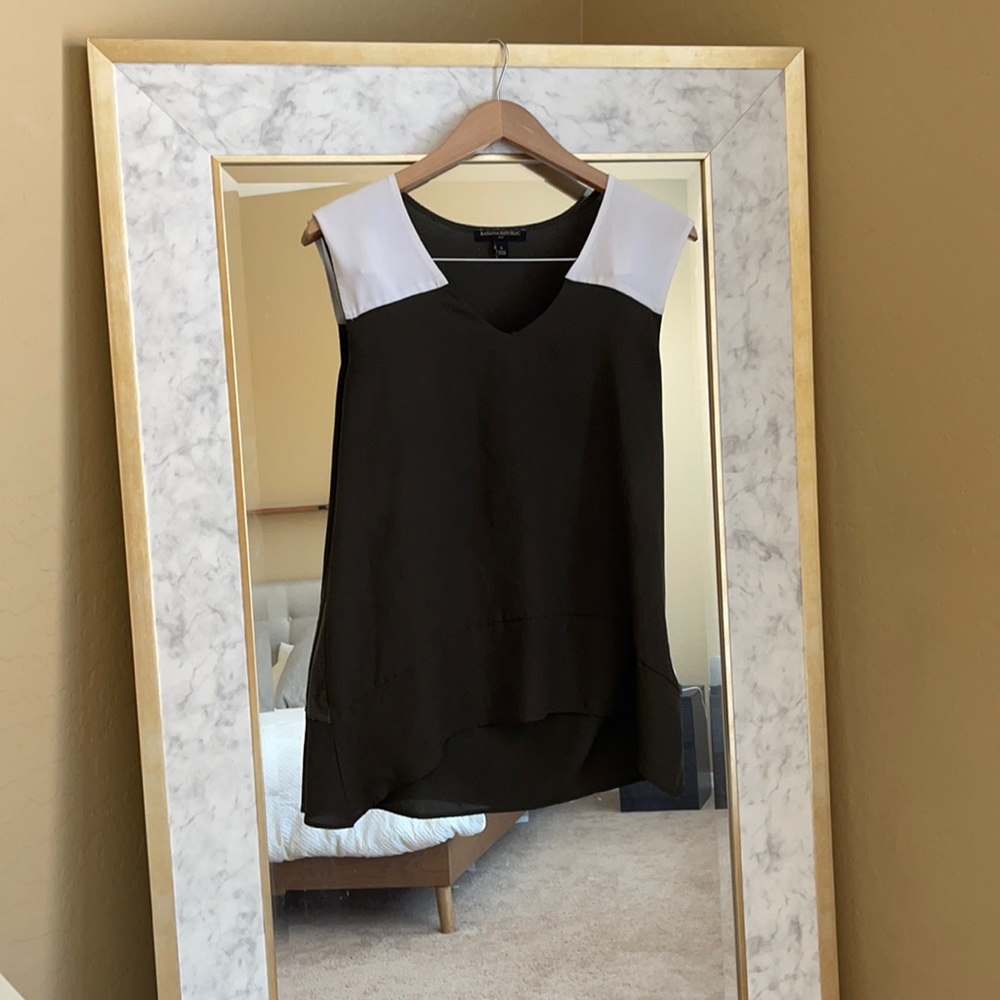 Banana Republic Green & White Blouse